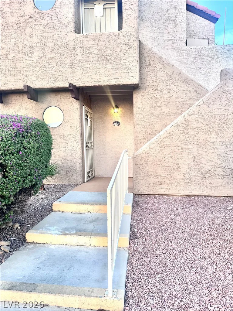 2975 Juniper Hills, Las Vegas, NV 89142