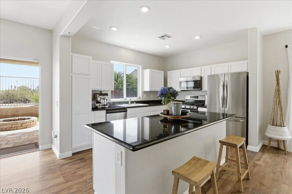 8104 Loma Del Ray, Las Vegas, NV 89131