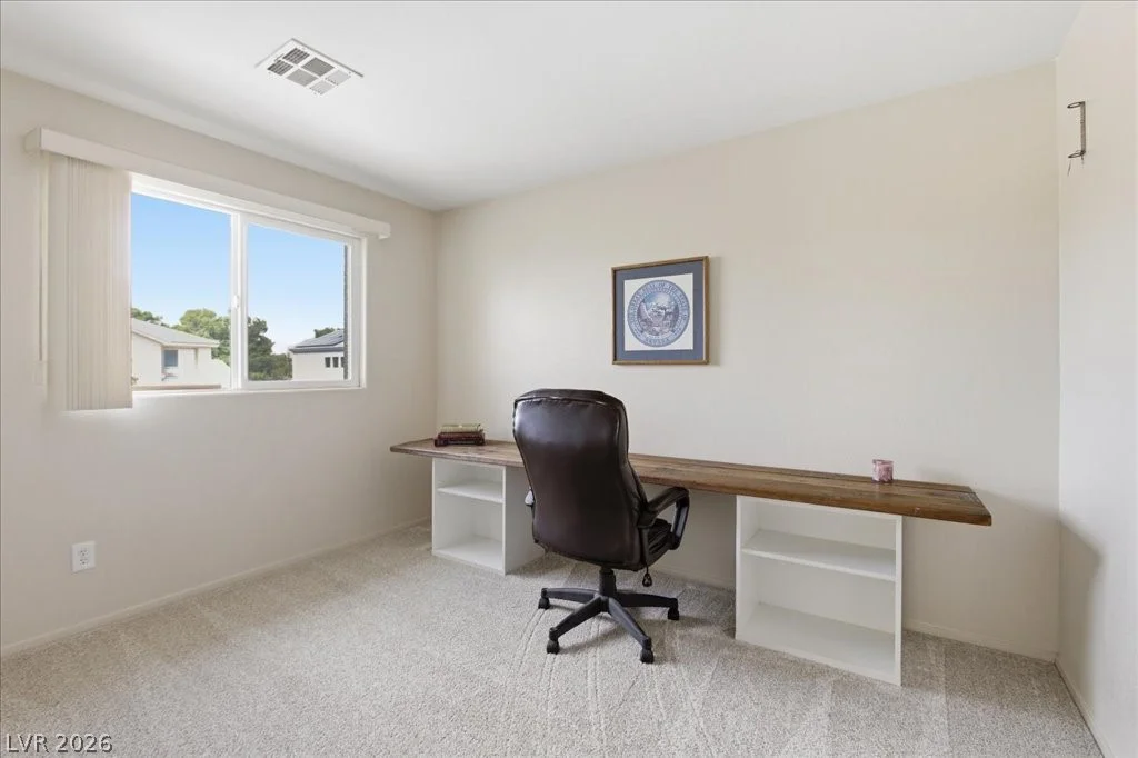 8104 Loma Del Ray, Las Vegas, NV 89131