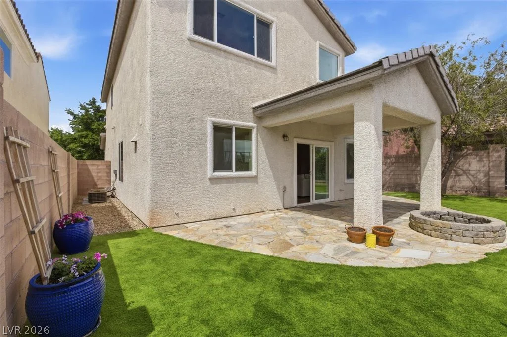 8104 Loma Del Ray, Las Vegas, NV 89131