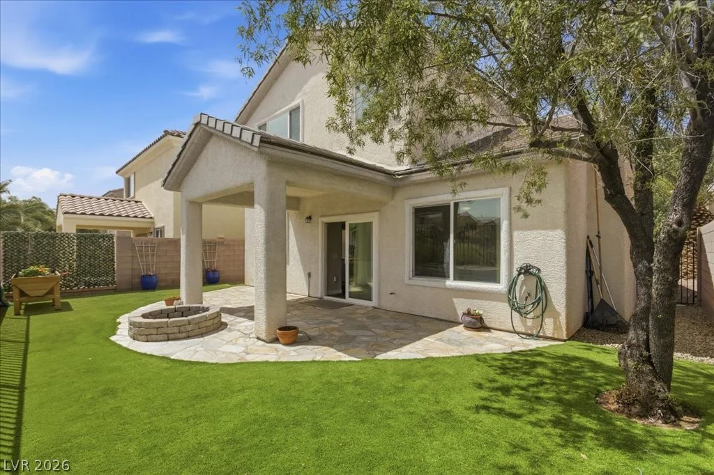 8104 Loma Del Ray, Las Vegas, NV 89131