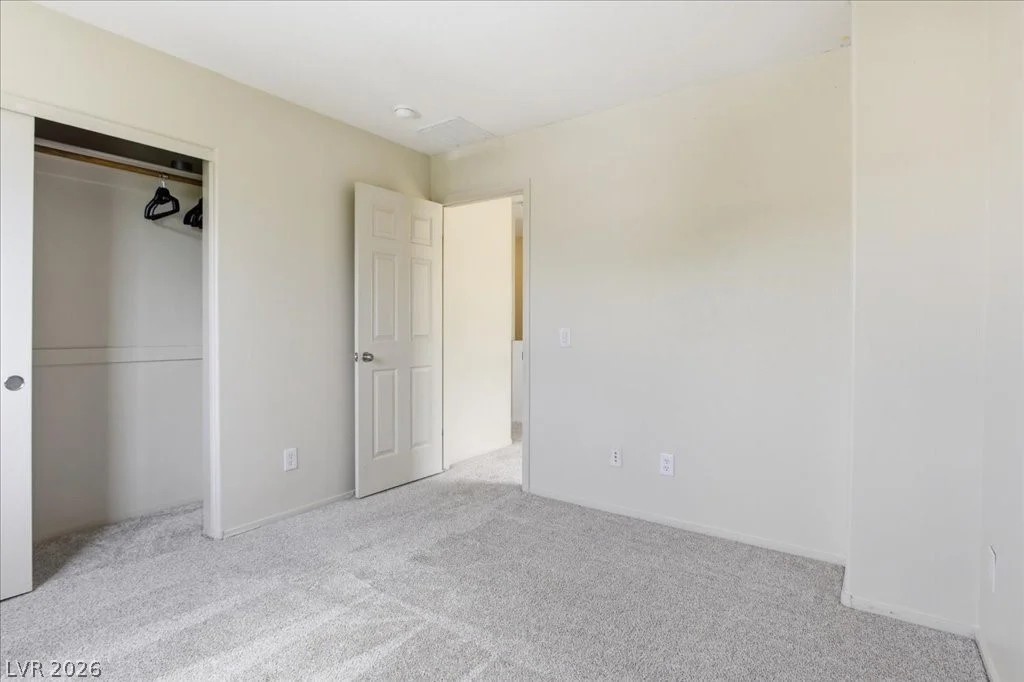 8104 Loma Del Ray, Las Vegas, NV 89131