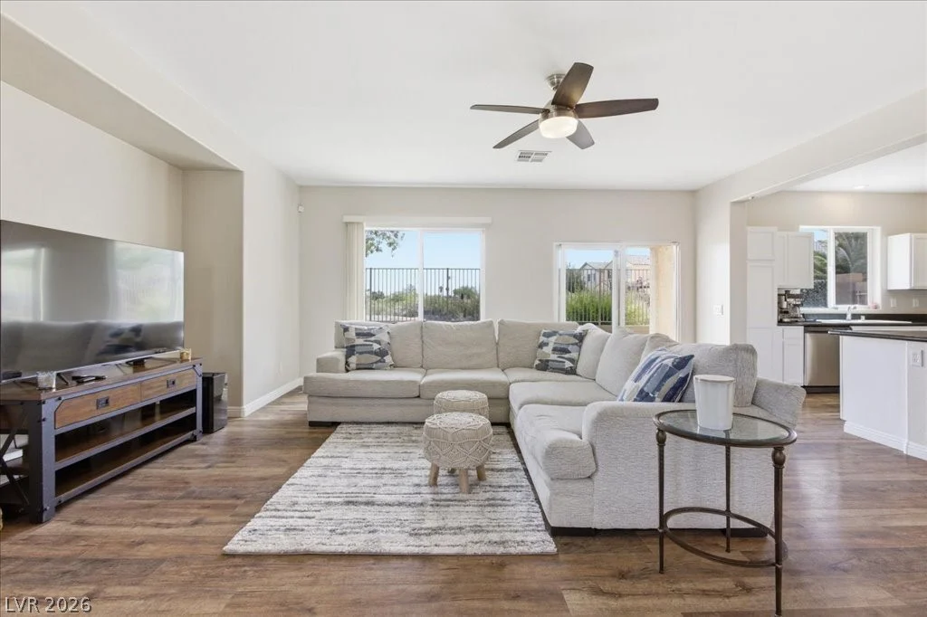 8104 Loma Del Ray, Las Vegas, NV 89131