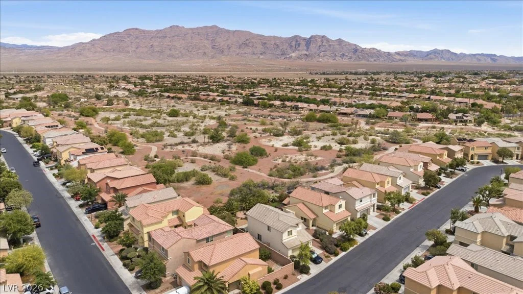 8104 Loma Del Ray, Las Vegas, NV 89131