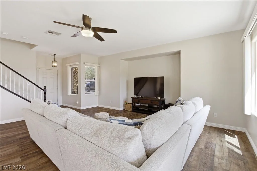 8104 Loma Del Ray, Las Vegas, NV 89131