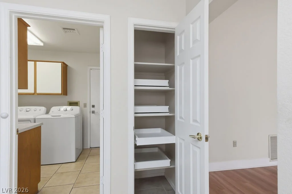 2508 Desert Butte, Las Vegas, NV 89134
