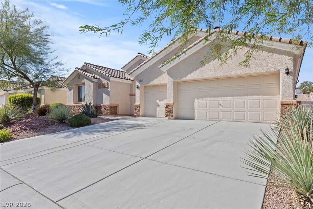 6414 White Tiger, Las Vegas, NV 89130