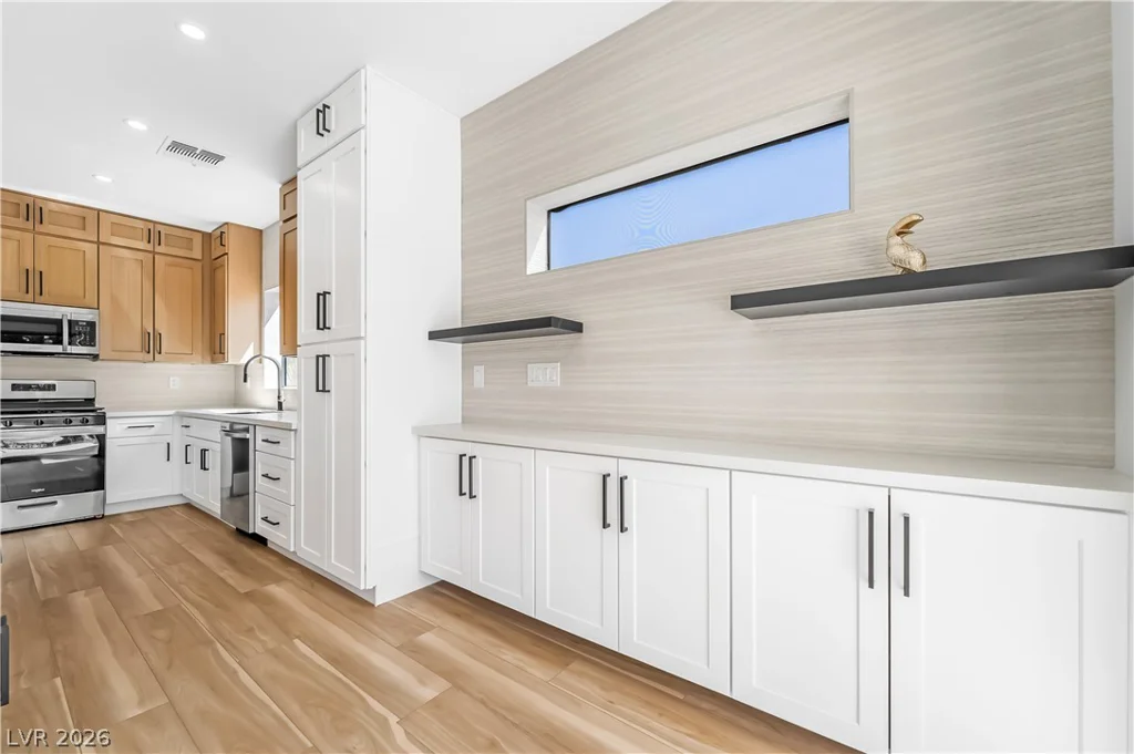2537 Terrytown, Henderson, NV 89052