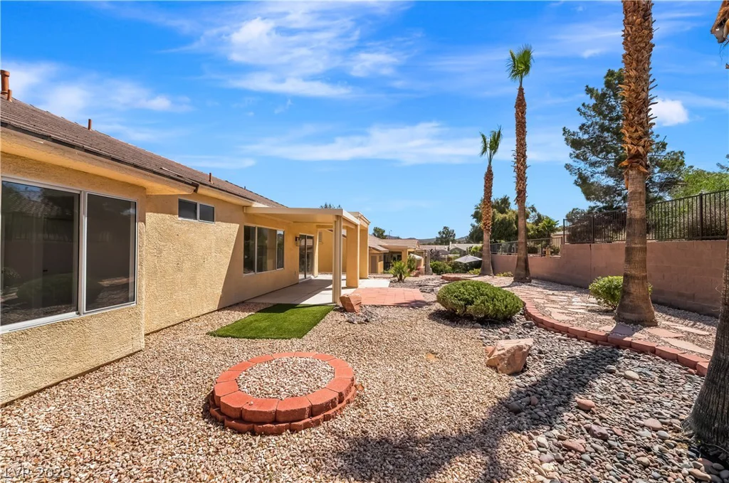 2537 Terrytown, Henderson, NV 89052