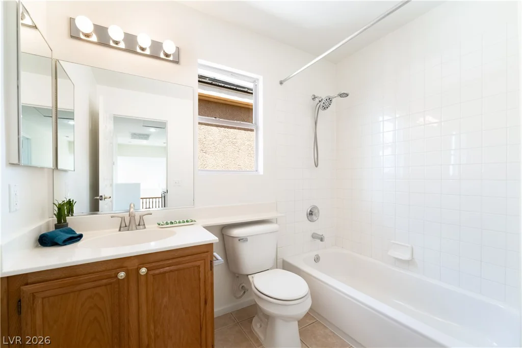 10208 Turin, Las Vegas, NV 89144