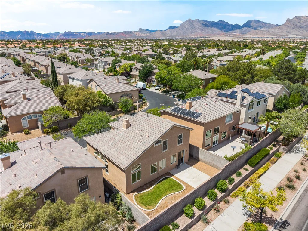 10208 Turin, Las Vegas, NV 89144