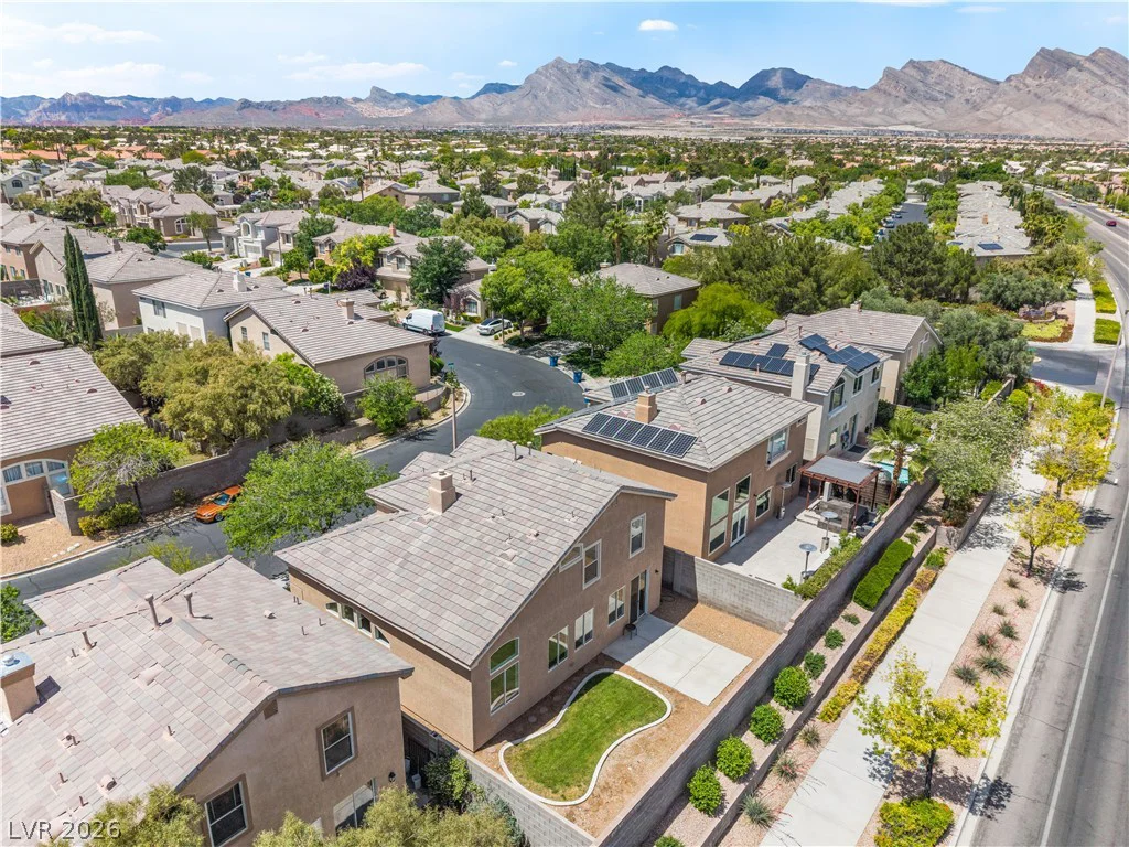10208 Turin, Las Vegas, NV 89144
