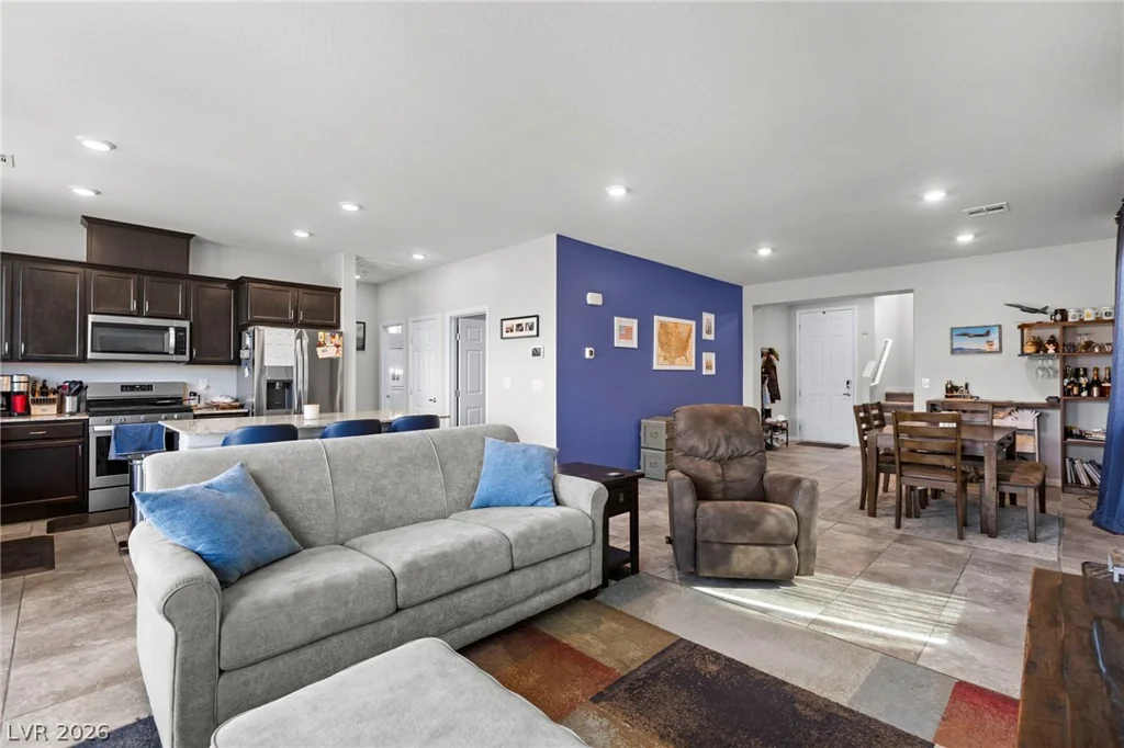 4304 Solitude Falls, North Las Vegas, NV 89084