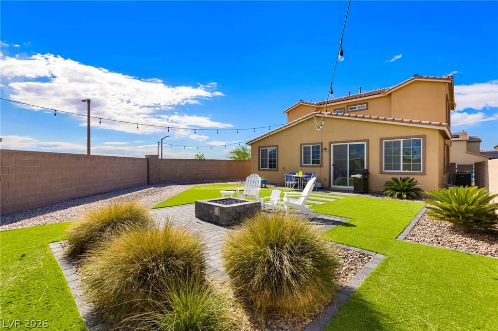 4304 Solitude Falls, North Las Vegas, NV 89084