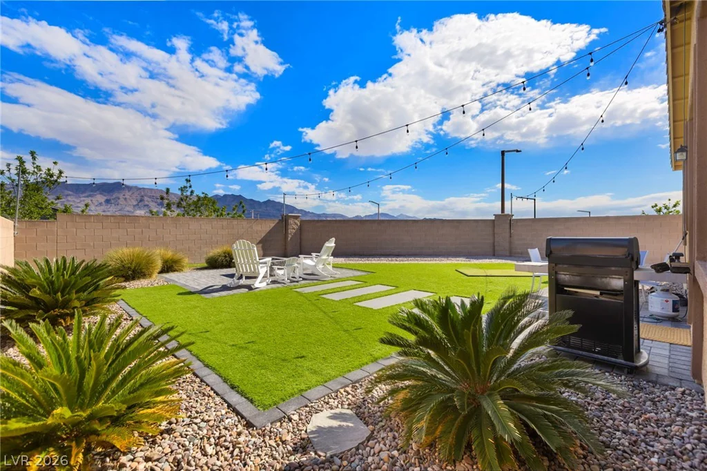 4304 Solitude Falls, North Las Vegas, NV 89084