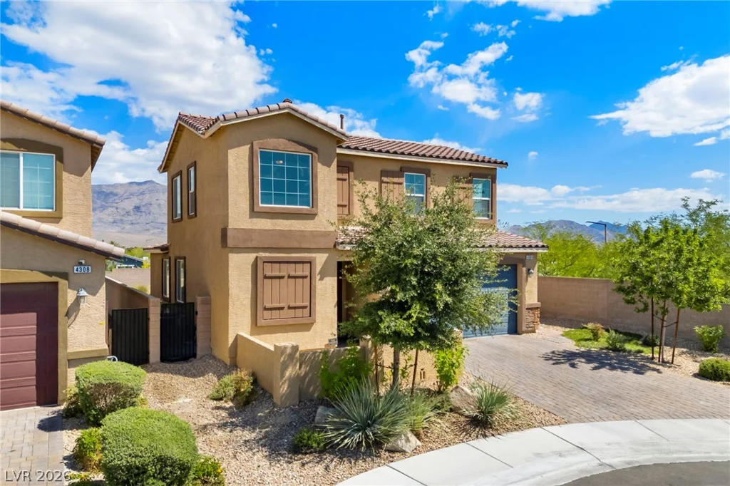 4304 Solitude Falls, North Las Vegas, NV 89084