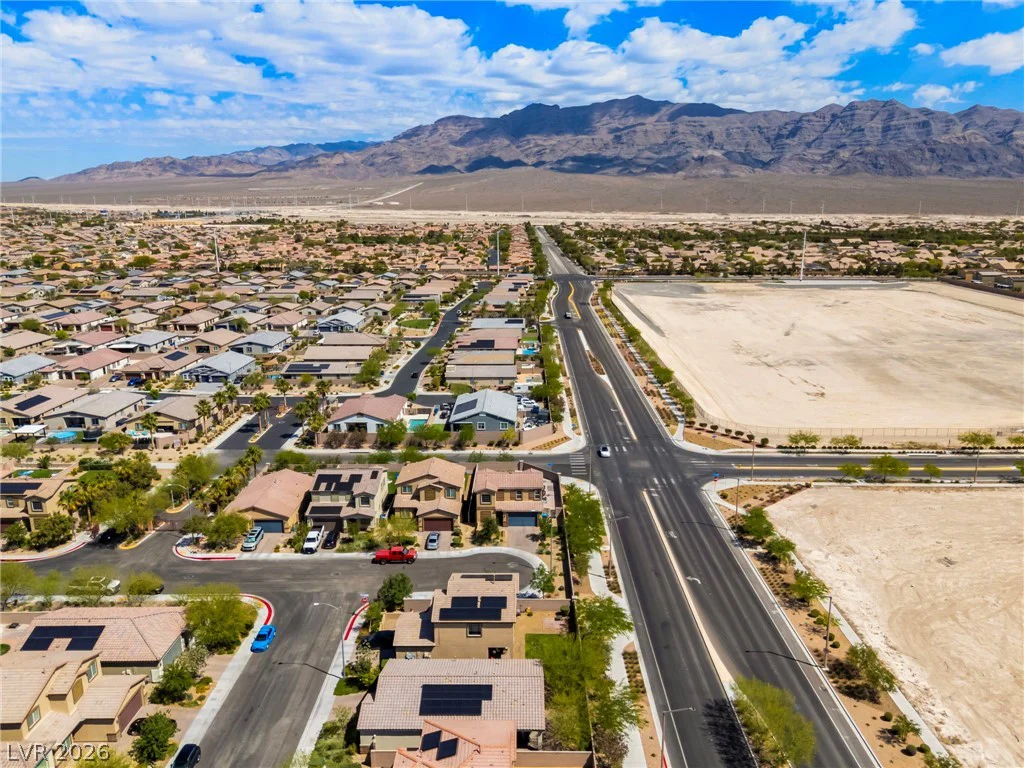 4304 Solitude Falls, North Las Vegas, NV 89084