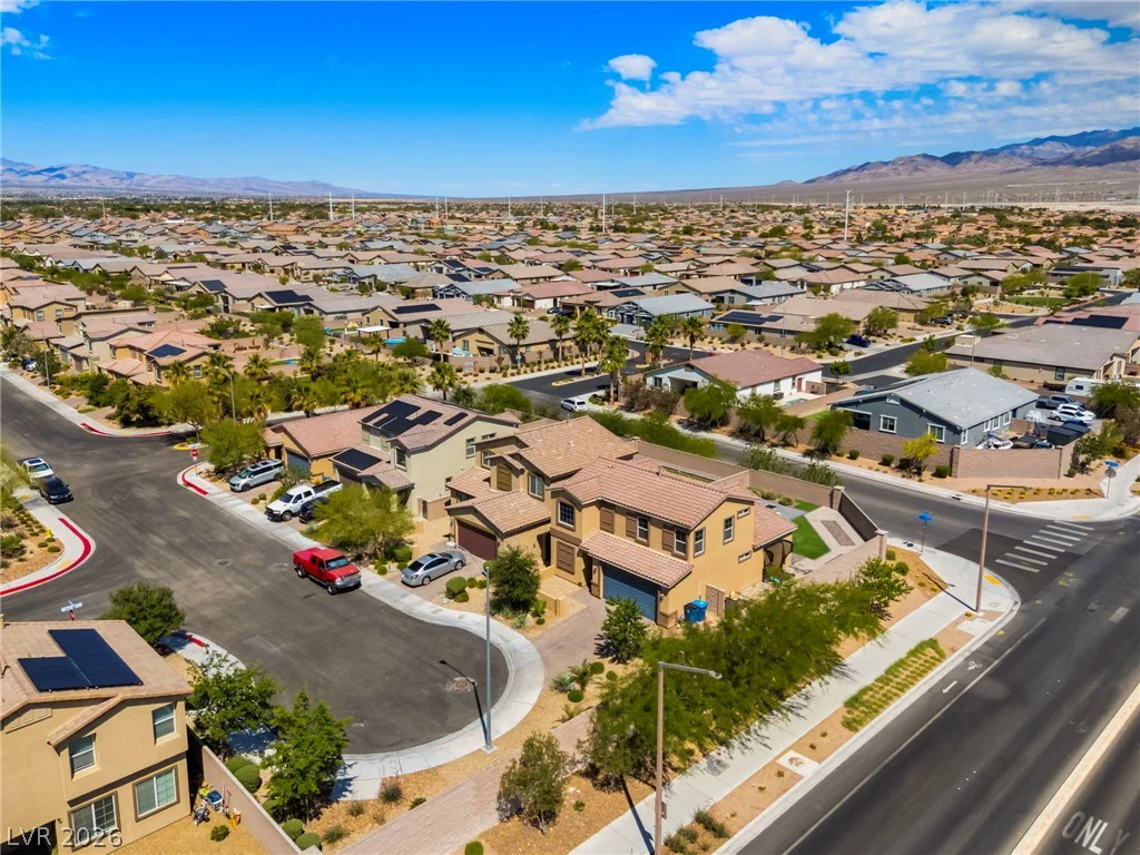 4304 Solitude Falls, North Las Vegas, NV 89084
