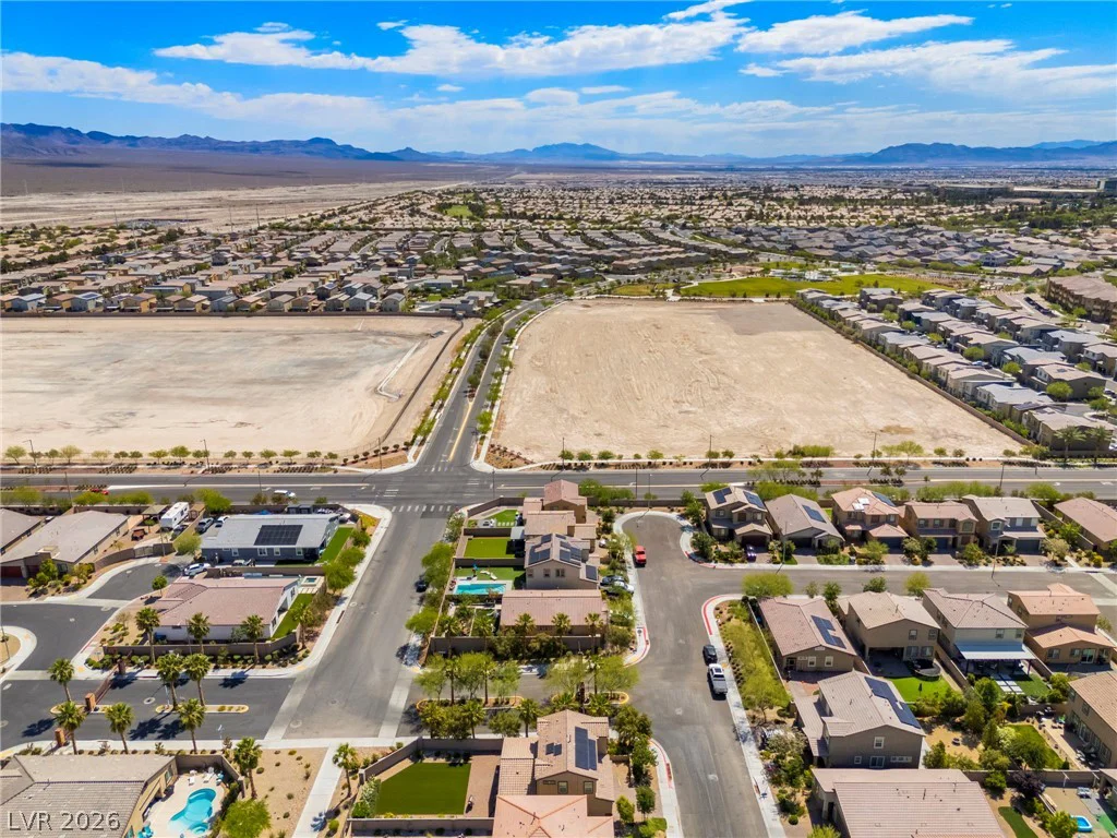4304 Solitude Falls, North Las Vegas, NV 89084