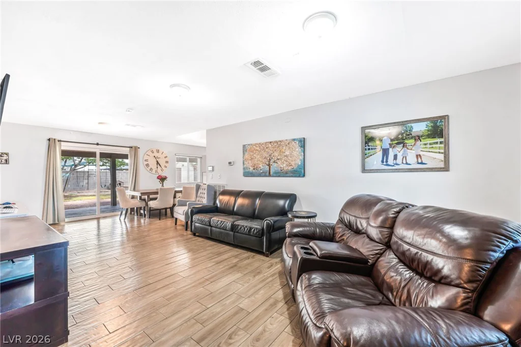 4528 Harmon, Las Vegas, NV 89121