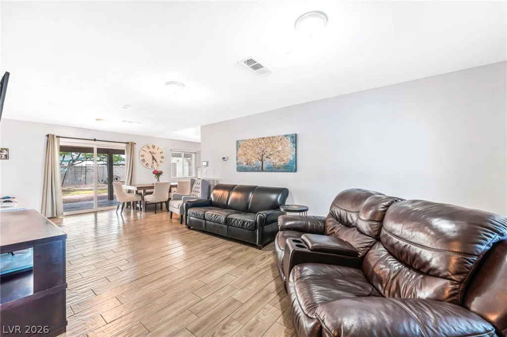 4528 Harmon, Las Vegas, NV 89121