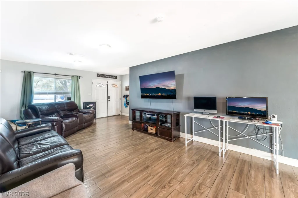 4528 Harmon, Las Vegas, NV 89121
