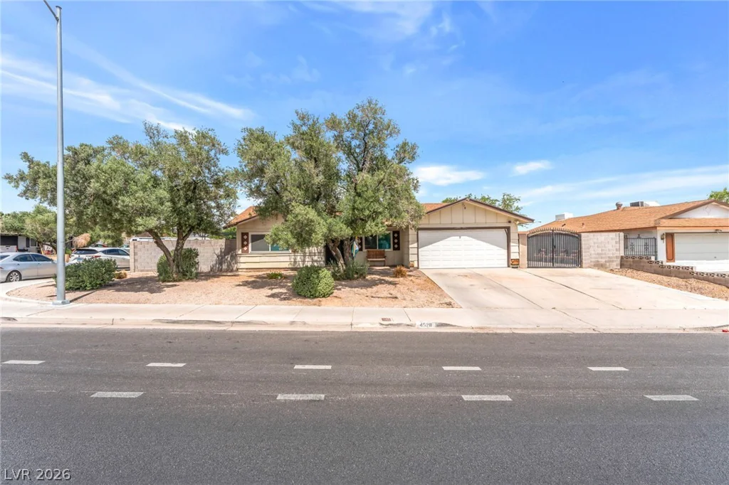4528 Harmon, Las Vegas, NV 89121