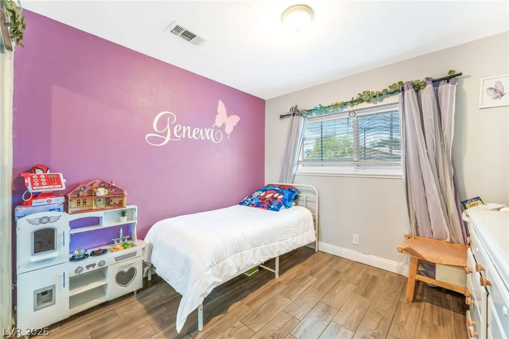 4528 Harmon, Las Vegas, NV 89121