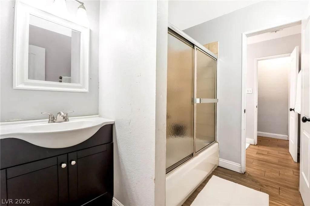 4528 Harmon, Las Vegas, NV 89121