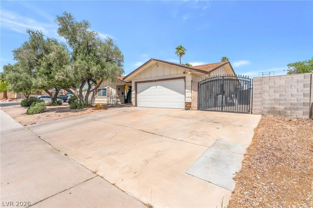 4528 Harmon, Las Vegas, NV 89121