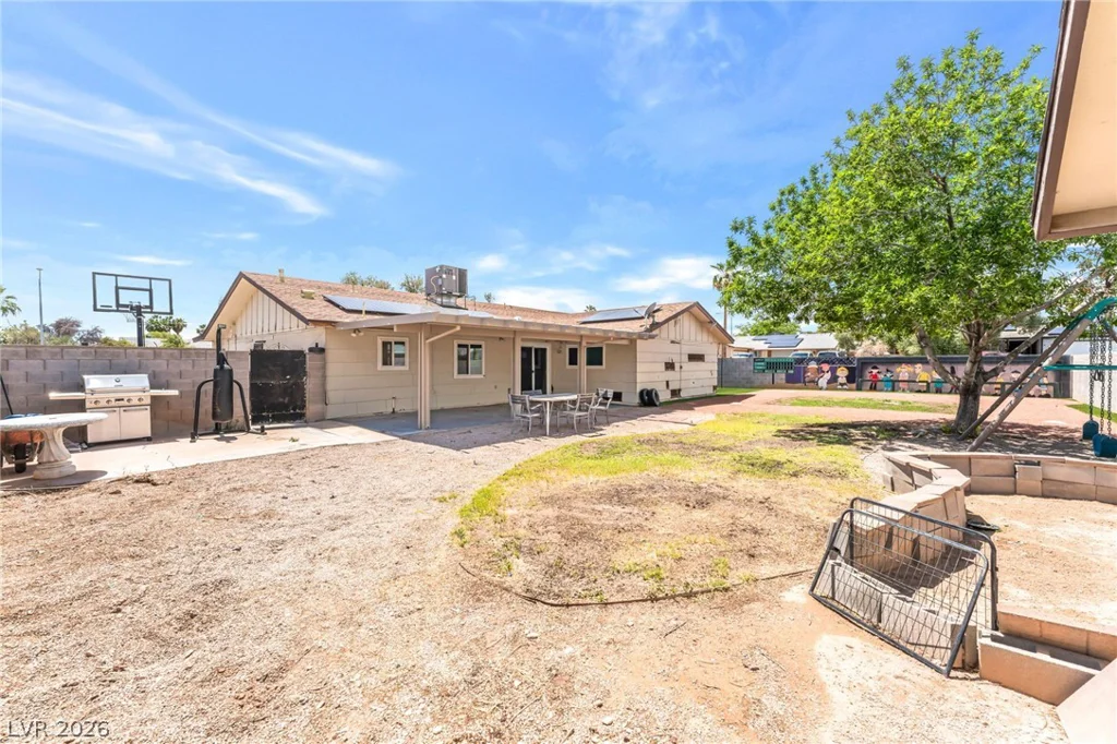4528 Harmon, Las Vegas, NV 89121