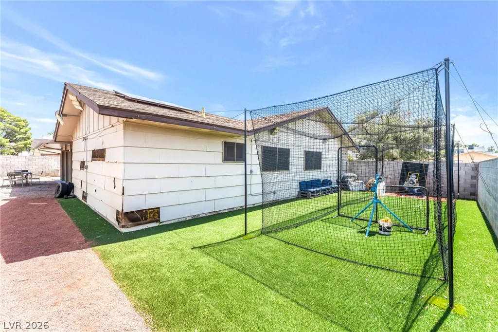 4528 Harmon, Las Vegas, NV 89121