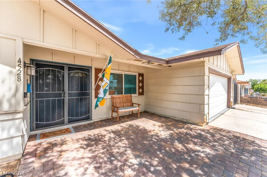 4528 Harmon, Las Vegas, NV 89121