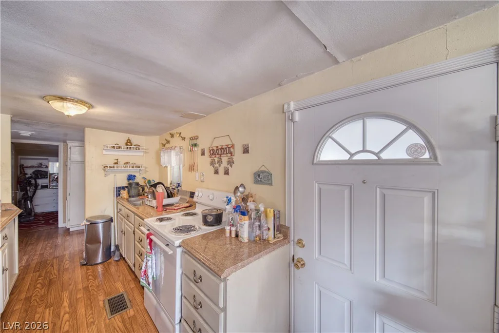 1610 Vondell, Pahrump, NV 89048