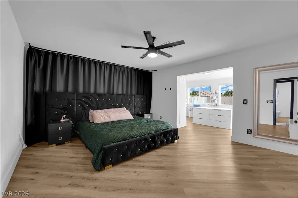 7810 Gilespie, Las Vegas, NV 89123