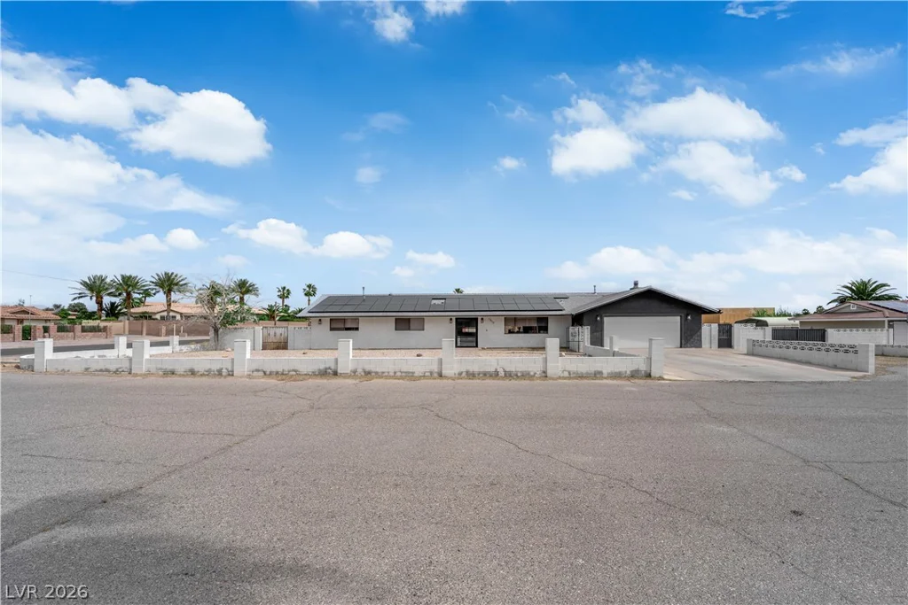 7810 Gilespie, Las Vegas, NV 89123