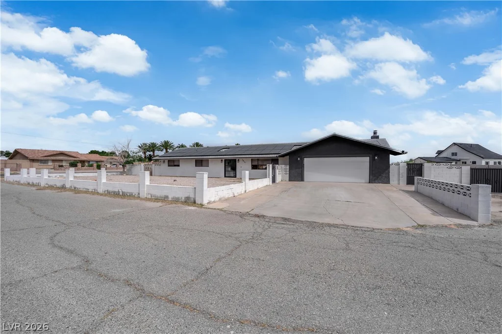 7810 Gilespie, Las Vegas, NV 89123