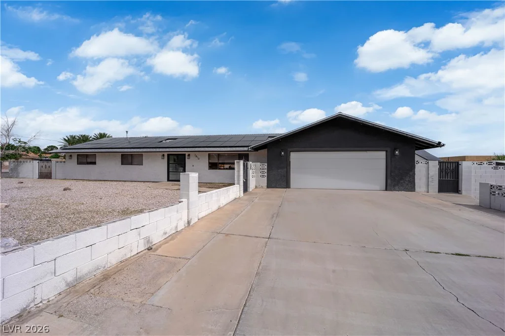 7810 Gilespie, Las Vegas, NV 89123