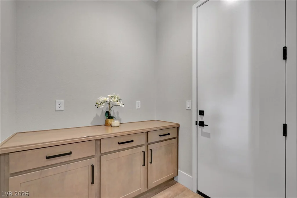 10226 Bismarck Palms, Las Vegas, NV 89166