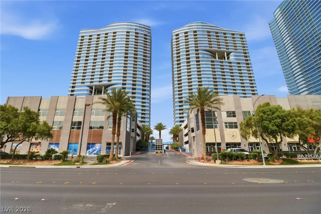 4575 Dean Martin, Las Vegas, NV 89103