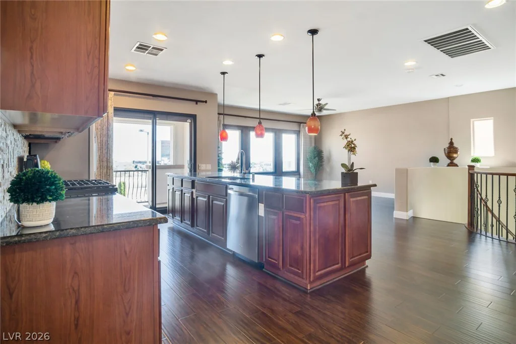2000 Solvang Mill, Las Vegas, NV 89135