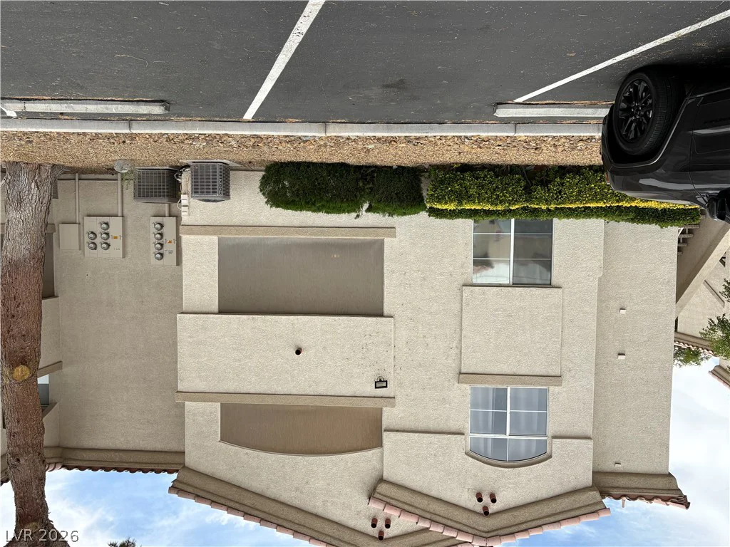 6480 Annie Oakley, Las Vegas, NV 89120