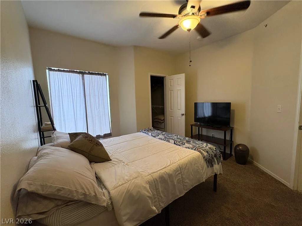 6480 Annie Oakley, Las Vegas, NV 89120