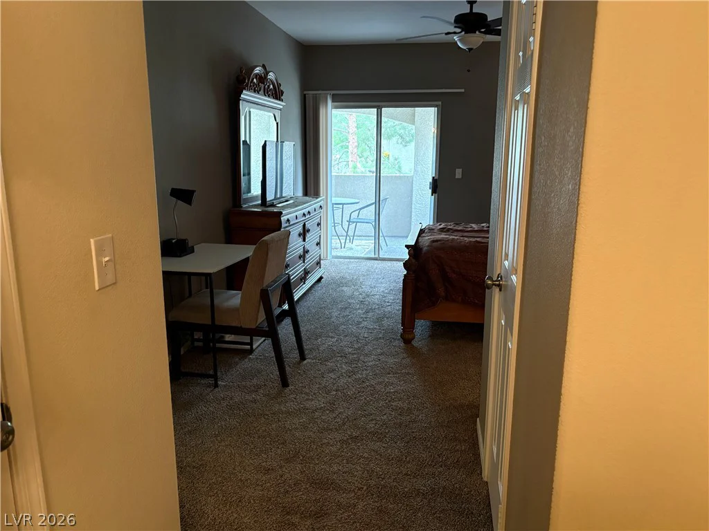 6480 Annie Oakley, Las Vegas, NV 89120