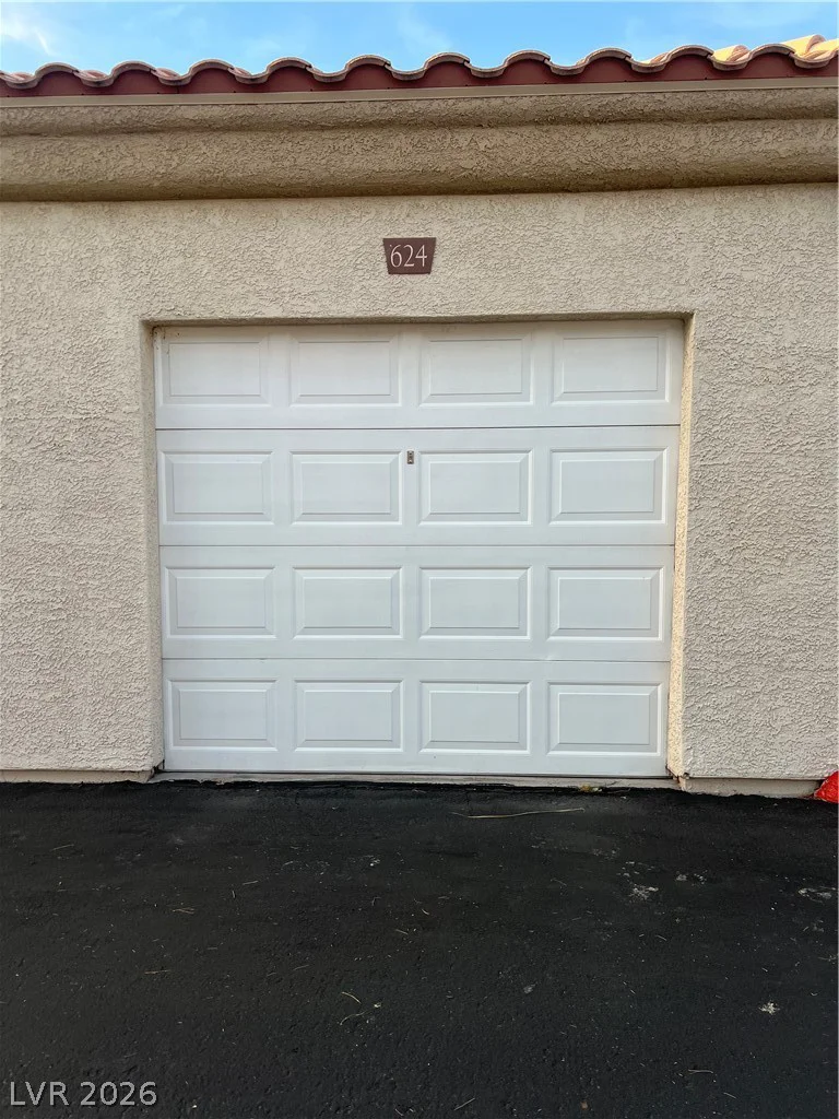 6480 Annie Oakley, Las Vegas, NV 89120