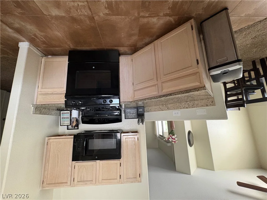 6480 Annie Oakley, Las Vegas, NV 89120