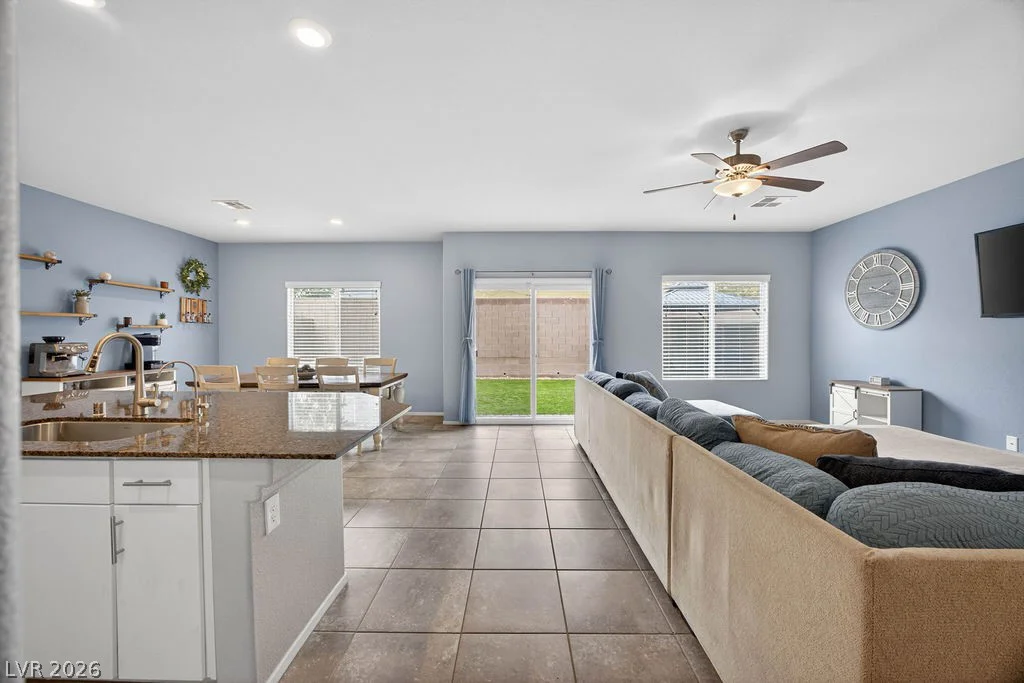 3812 Berenices, North Las Vegas, NV 89084