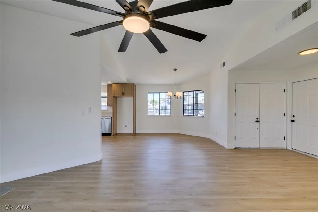 5217 Shady Grove, Las Vegas, NV 89130