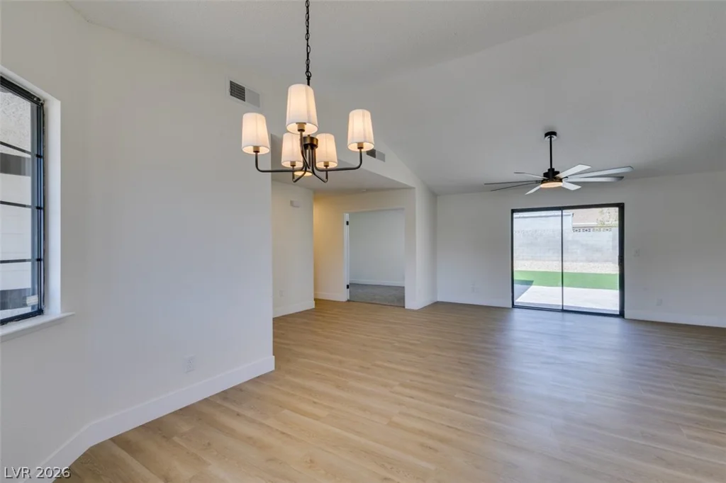 5217 Shady Grove, Las Vegas, NV 89130
