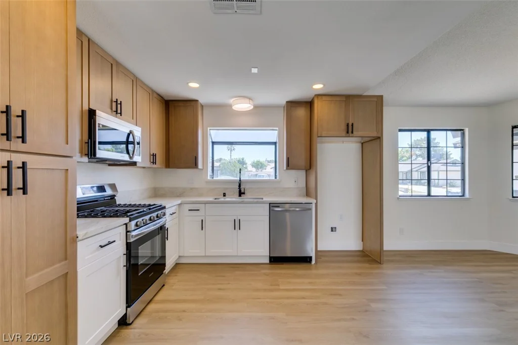 5217 Shady Grove, Las Vegas, NV 89130